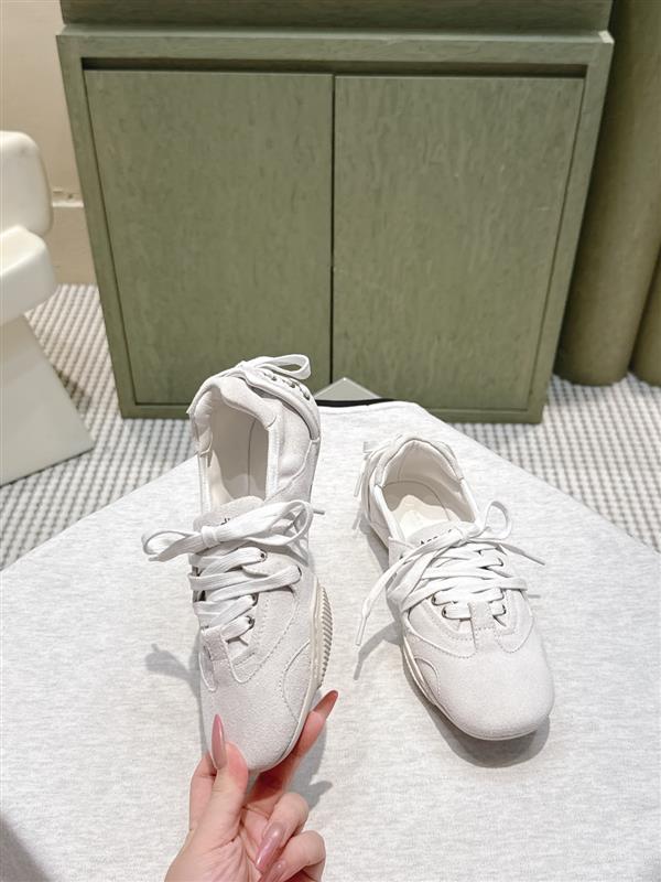 2025112716569798 310